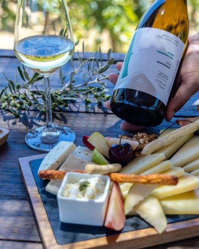 crete-wine-cheese-pairing-experience